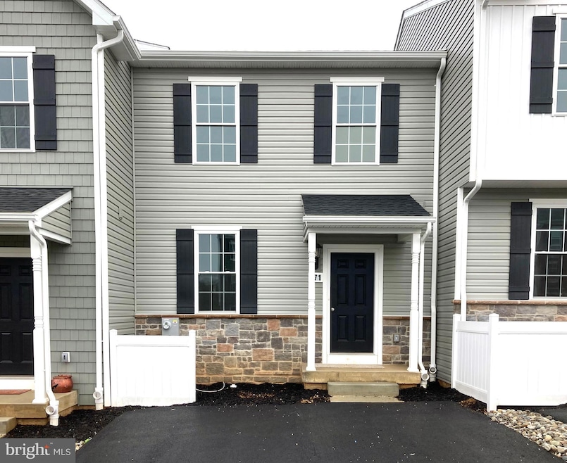 123 Holstein Dr unit 161, Hanover, PA 17331 - photo 1