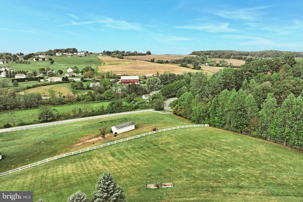 0 Arnold Rd unit PAYK2091022, Manheim Township, PA 17329 - photo 1