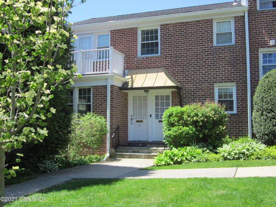 4 Putnam Park unit 4, Greenwich, CT 06830 - photo 1