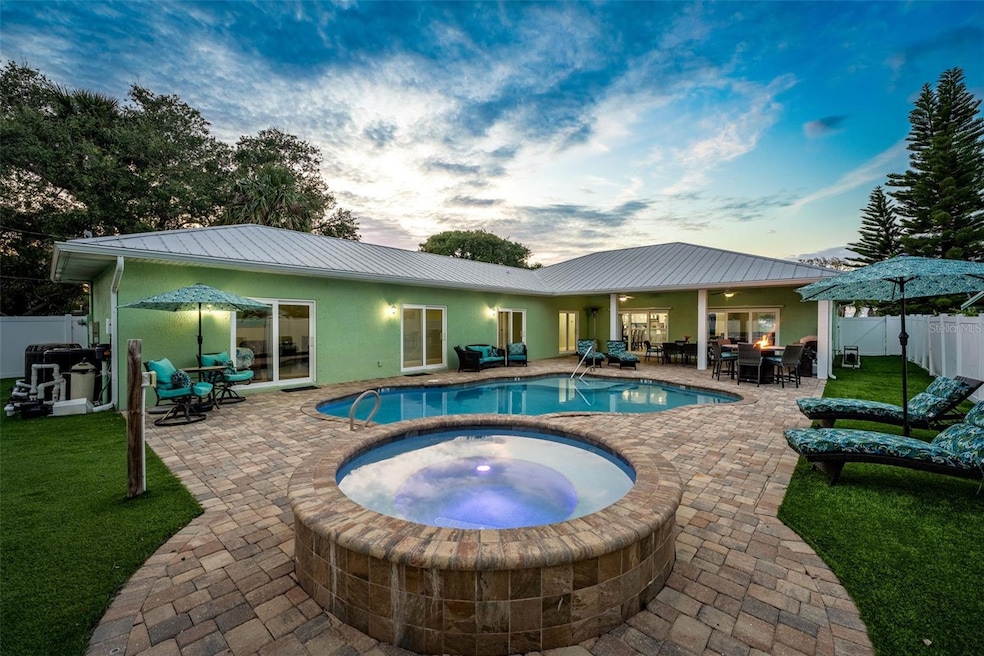 For Sale $1,250,000 • Co-Listing Agent