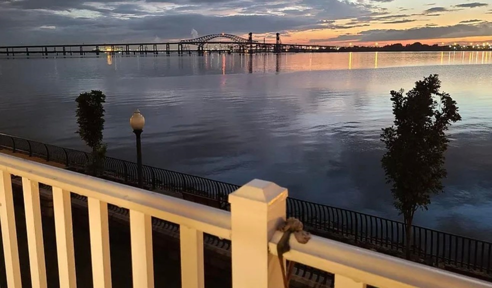 150 Cottonwood St, Jersey City, NJ 07305 - photo 1