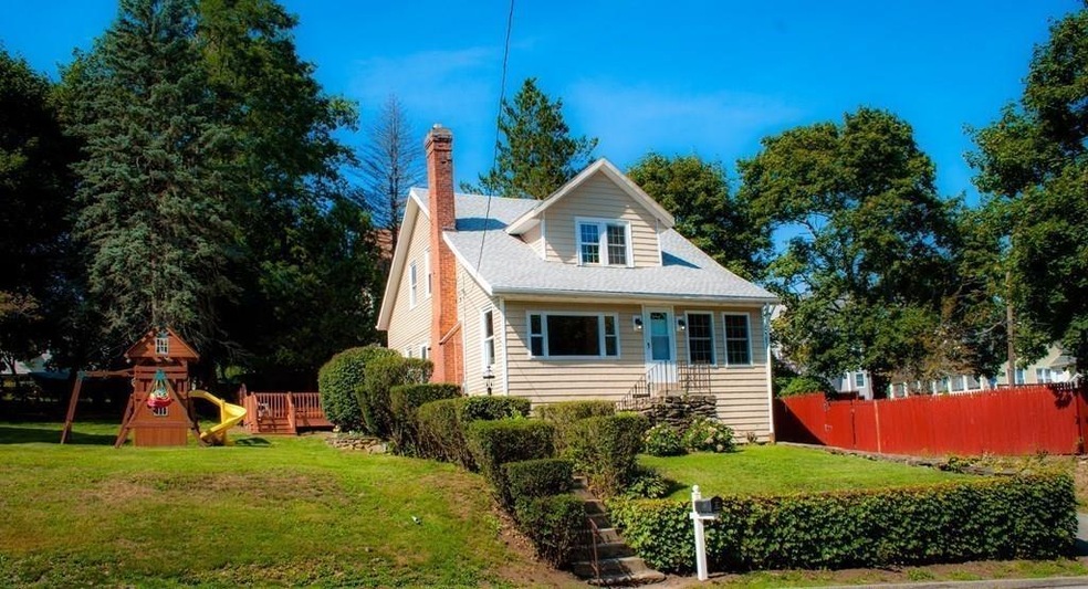 132 Heard St, Worcester, MA 01603 - photo 1