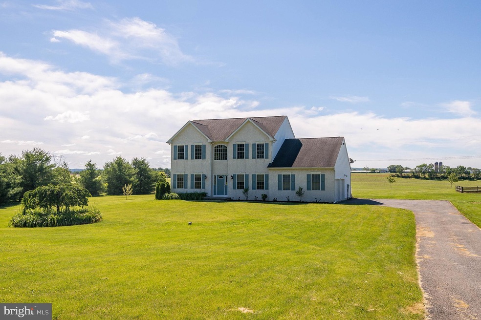 36 Mine Rd, Fleetwood, PA 19522 - photo 1