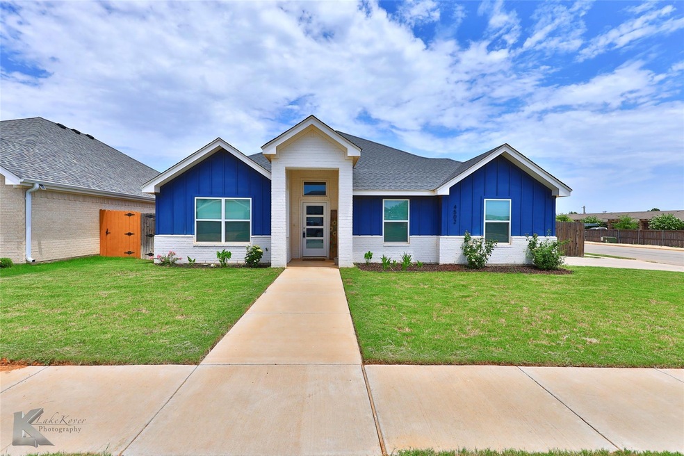 4502 Ebbets Dr, Abilene, TX 79606 - photo 1