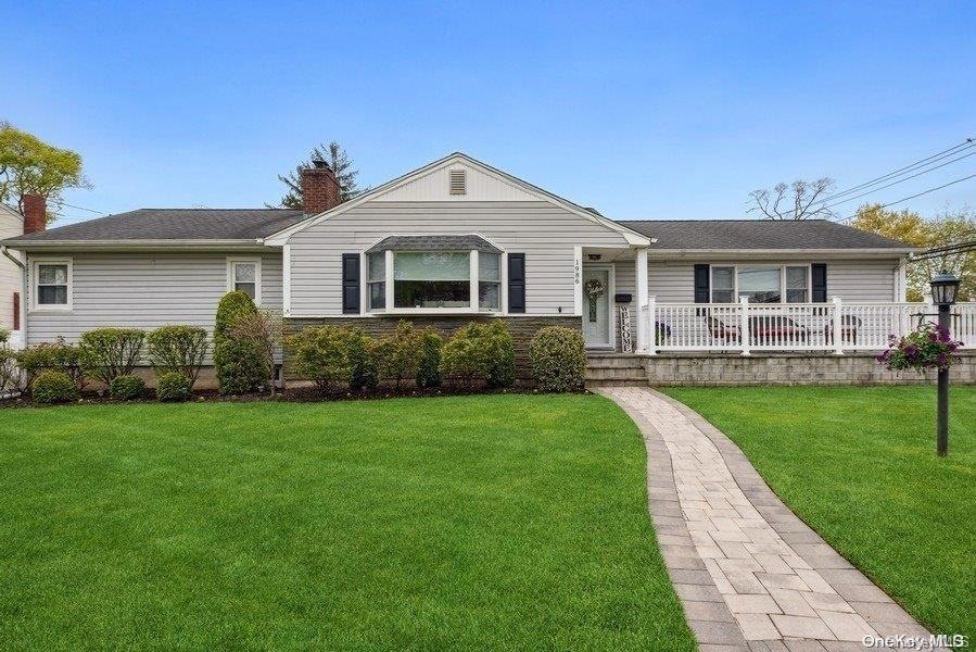 Sold $735,000 • Co-Listing Agent