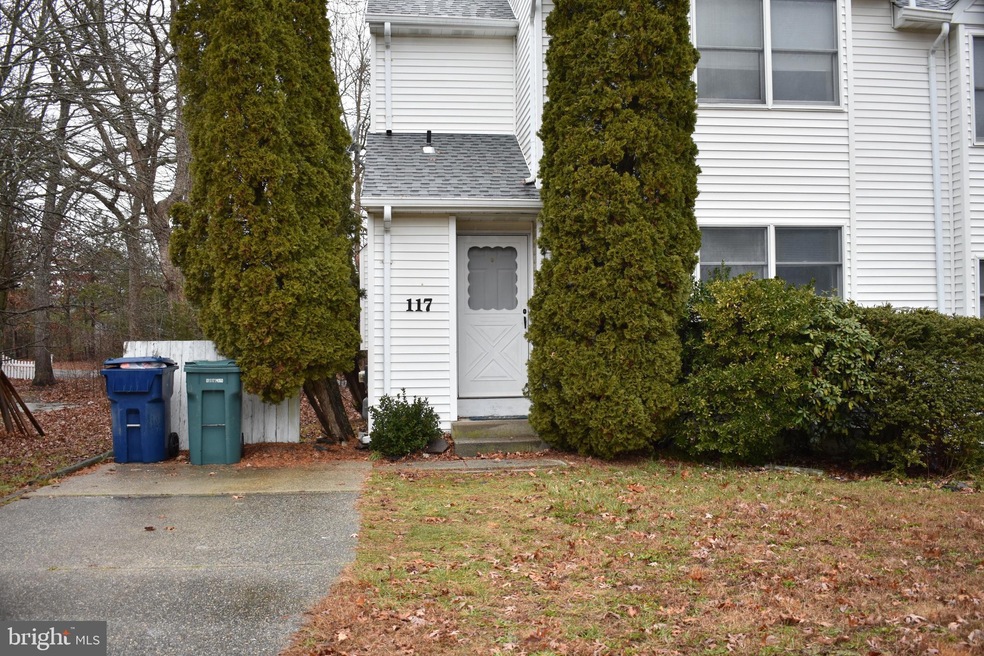 117 119 W Winged Foot Ct W, Tuckerton, NJ 08087 - photo 1