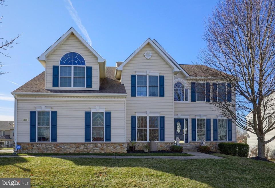 7634 Player Blvd unit 248, Seven Valleys, PA 17360 - photo 1