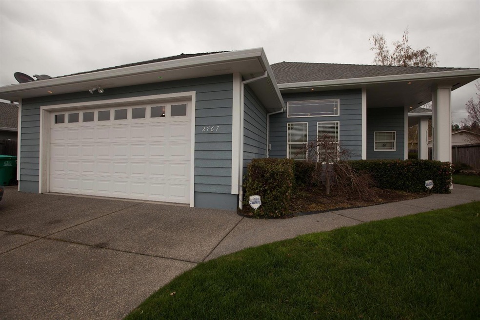 2767 Florer Dr, Grants Pass, OR 97527 - photo 1