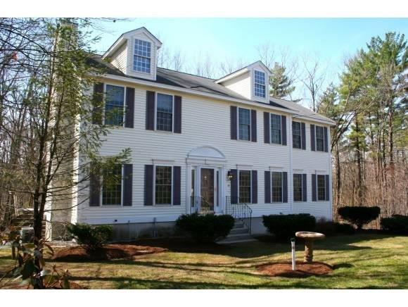 89 Country Walk Dr, Manchester, NH 03109 - photo 1