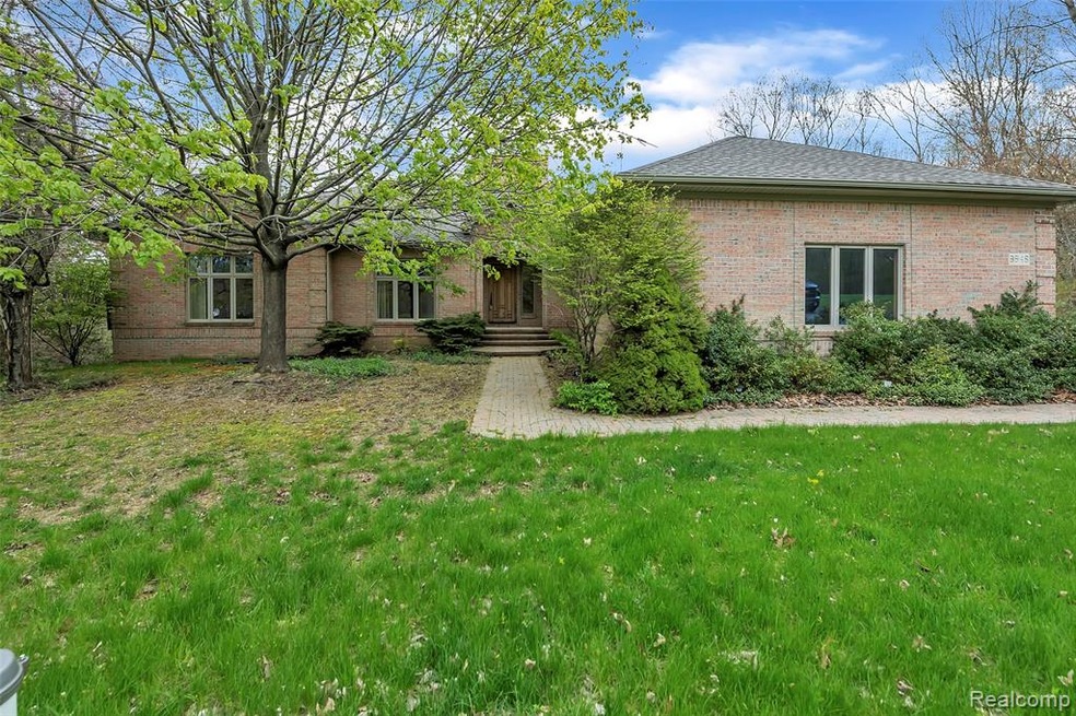8548WebsterHillsRoadWindowStillRealEstatePhotograp