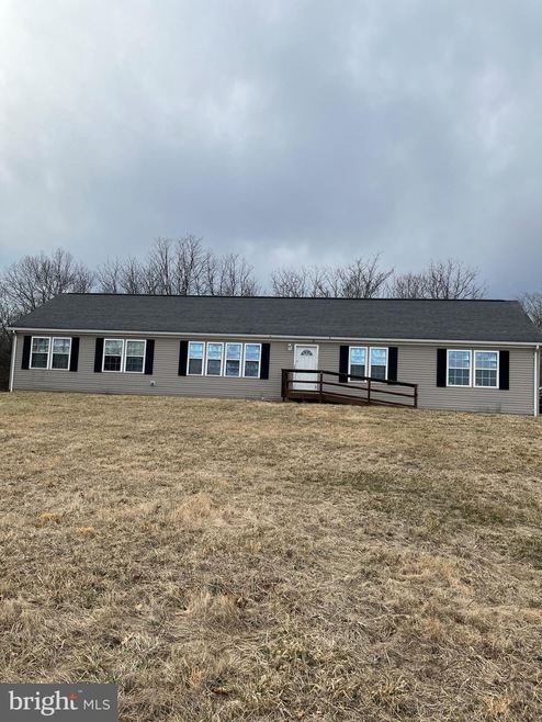 331 Box Factory Rd, Summit Point, WV 25446 - photo 1