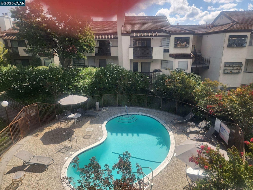 21109 Gary Dr unit 303, Castro Valley, CA 94546 - photo 1