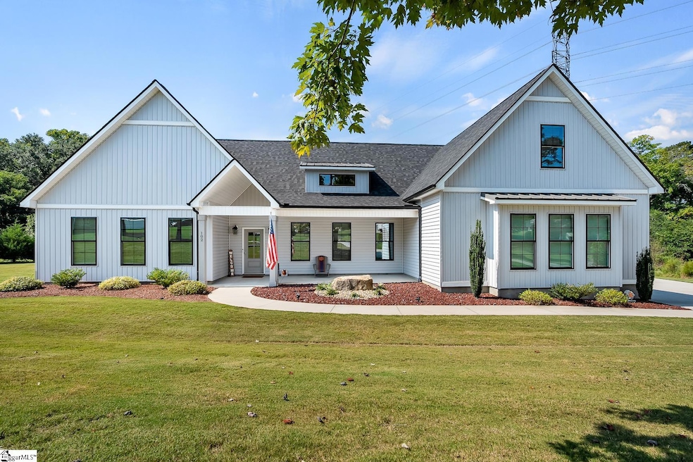 Pending $525,000 • Co-Listing Agent