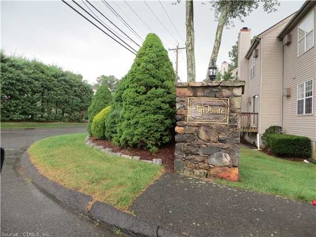 19 Taft Point unit 67, Waterbury, CT 06708 - photo 1