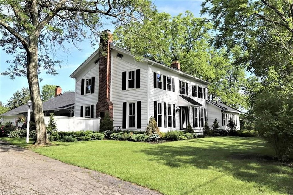 747 N Chillicothe Rd, Aurora, OH 44202 - photo 1