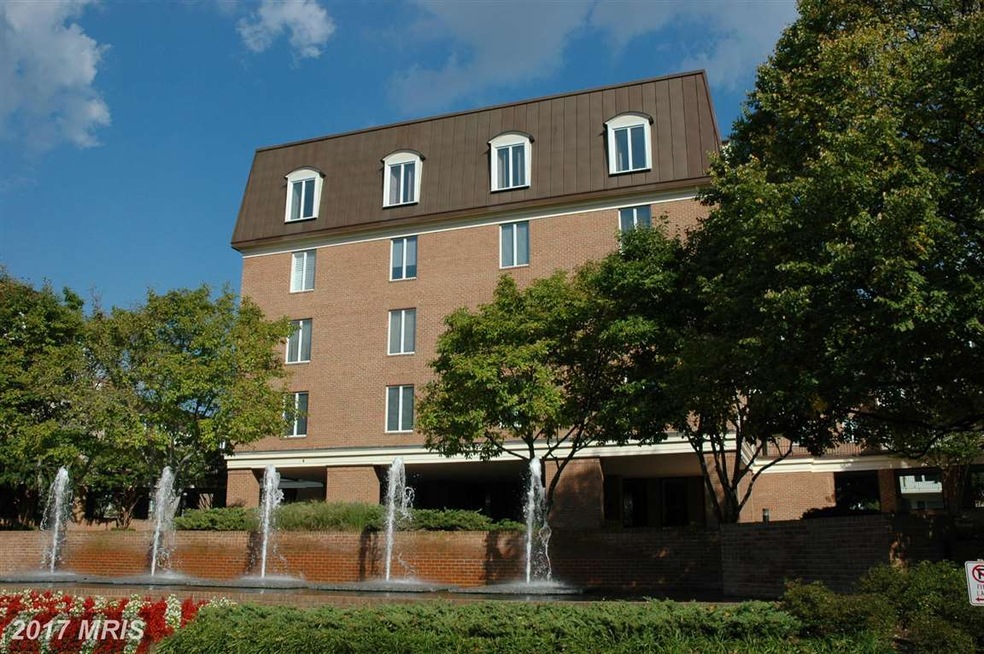 8101 Connecticut Ave unit N402, Chevy Chase, MD 20815 - photo 1