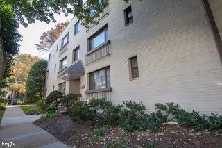 3819 Davis Place NW unit 5, Washington, DC 20007 - photo 1