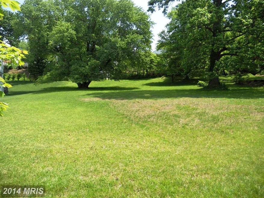 3913 Forest Valley Rd, Parkville, MD 21234 - photo 1