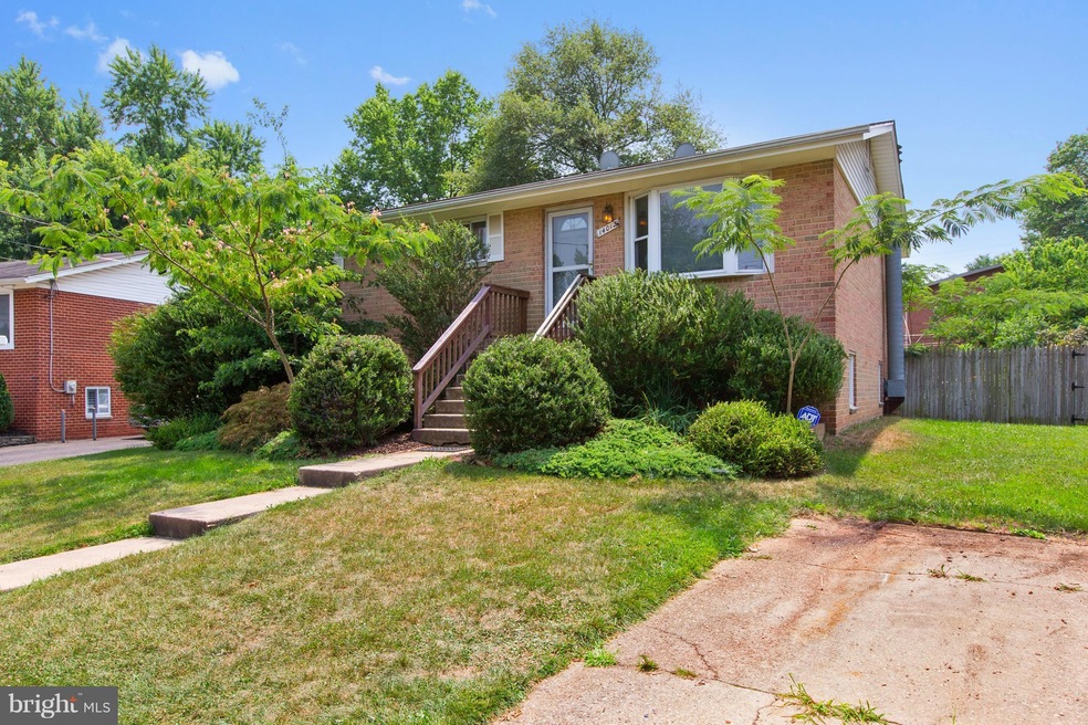 14012 Adkins Rd, Laurel, MD 20708 - photo 1