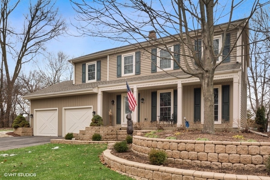 1026 Viking Ct, Batavia, IL 60510 - photo 1