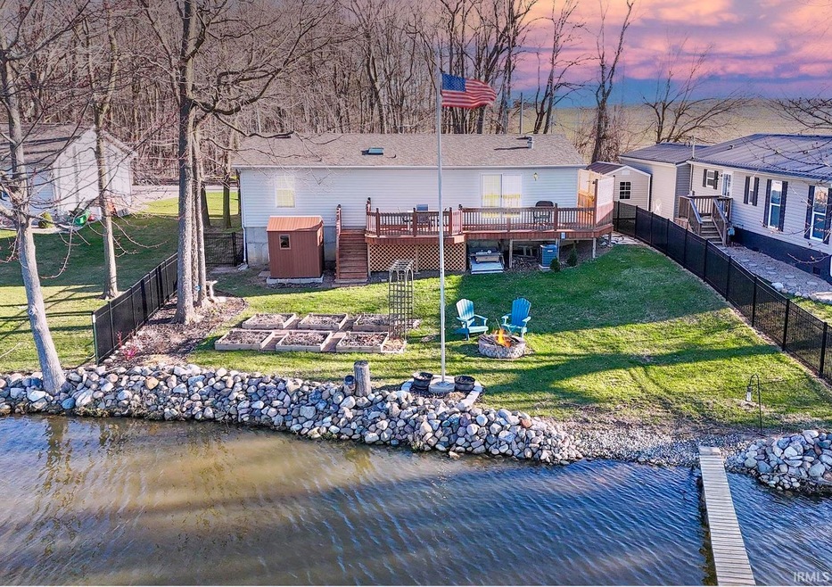 2630 E Skinner Lake Dr N, Albion, IN 46701 - photo 1