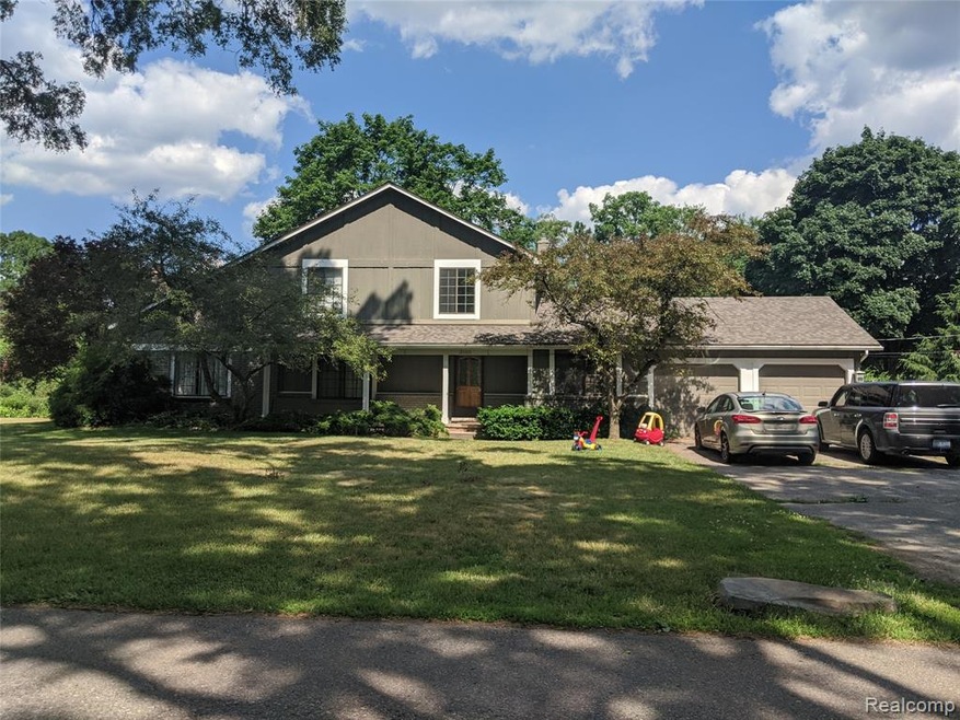 3185 Westacres Dr, West Bloomfield, MI 48324 - photo 1