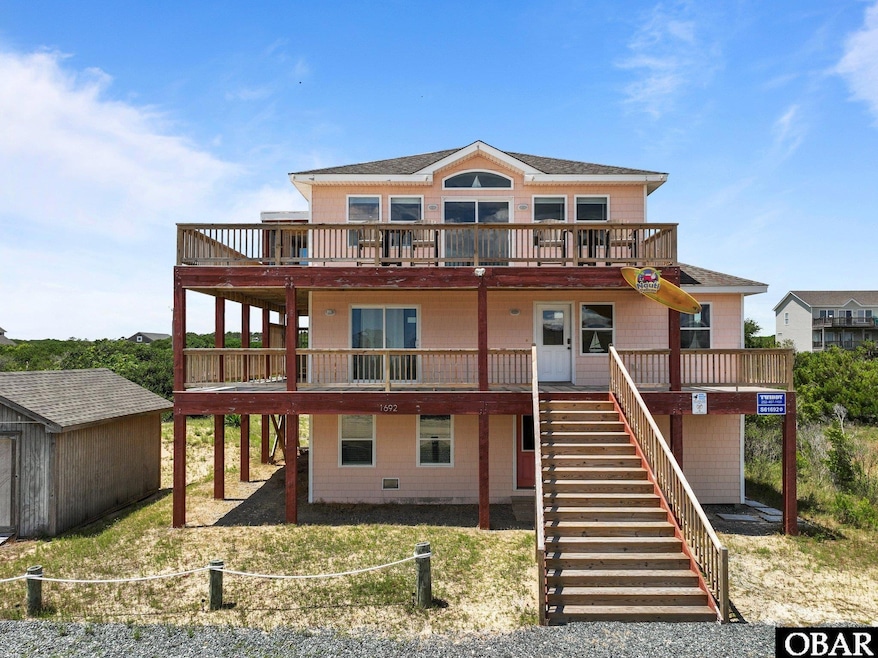 Pending $699,000