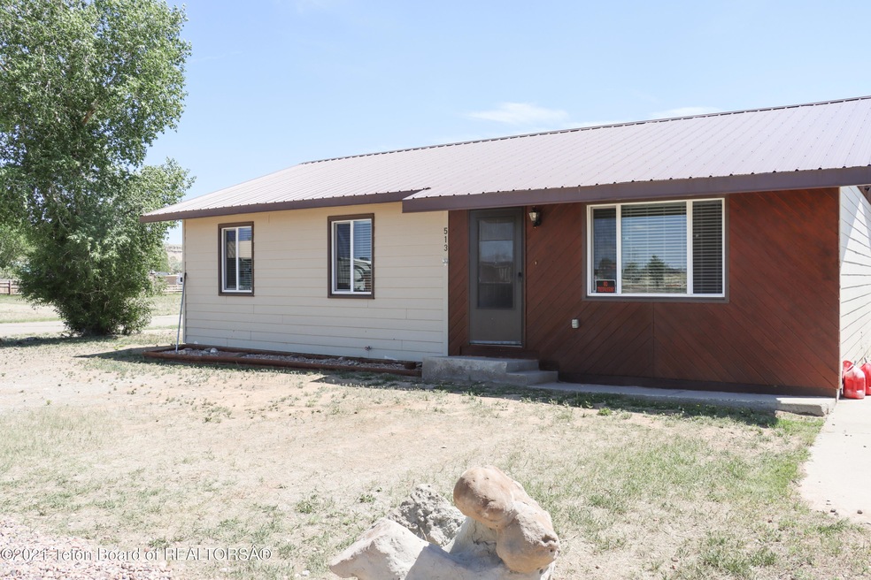 513 5th Ave, La Barge, WY 83123 - photo 1
