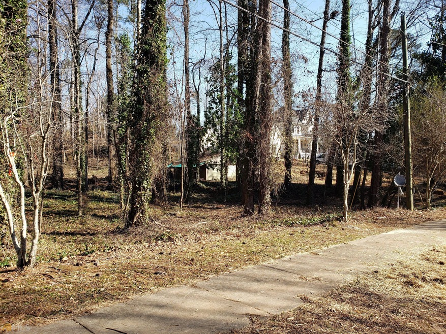 Beautiful property in Roswell just waiting for you