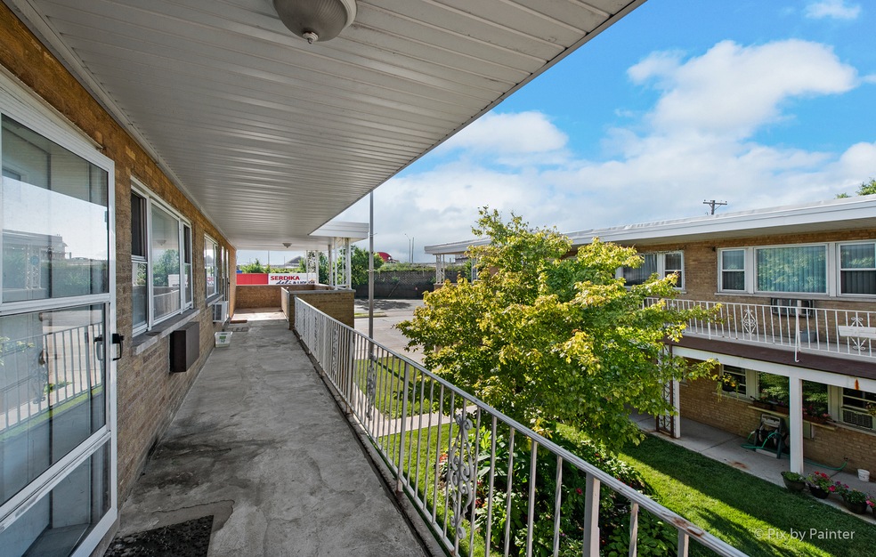 4751 25th Ave unit 8, Schiller Park, IL 60176 - photo 1