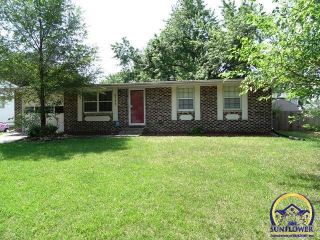 5133 SW 32nd St, Topeka, KS 66614 - photo 1