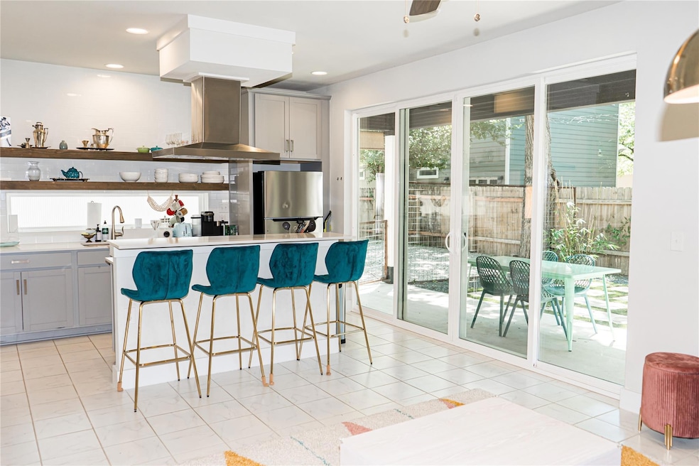 2714 E 3rd St unit 2, Austin, TX 78702 - photo 1