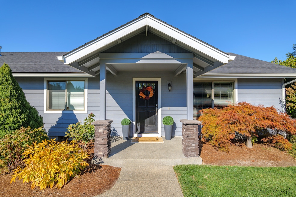 1800 SW I St, Grants Pass, OR 97526 - photo 1