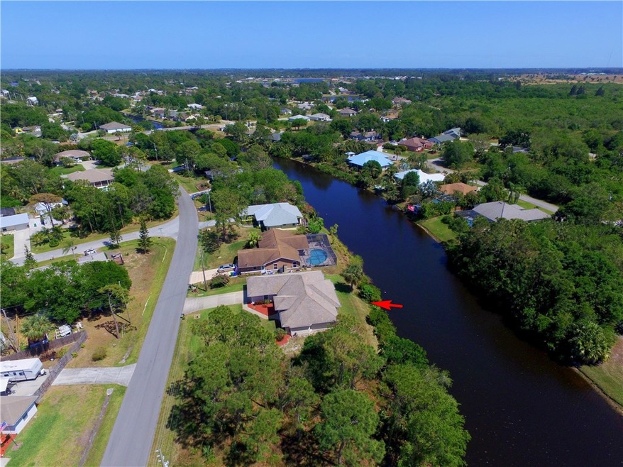 656 Concha Dr, Sebastian, FL 32958 - photo 1