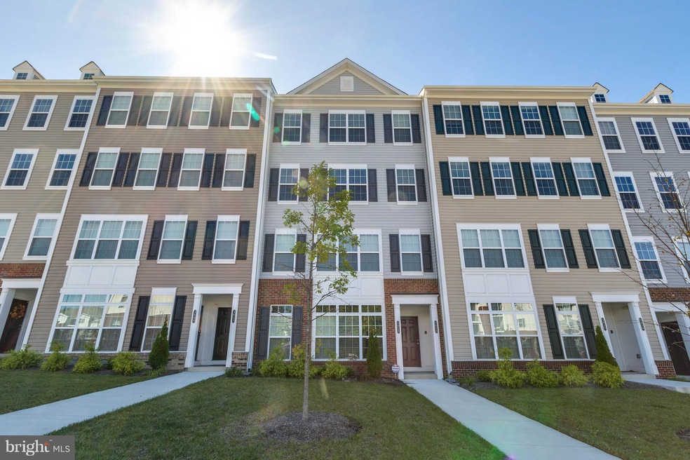 3015 Chesapeake Dr, Dumfries, VA 22026 - photo 1