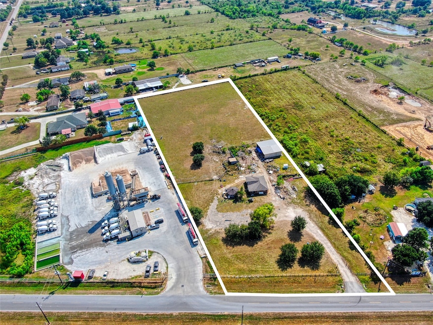 28509 Old Washington Rd, Hockley, TX 77447 - photo 1