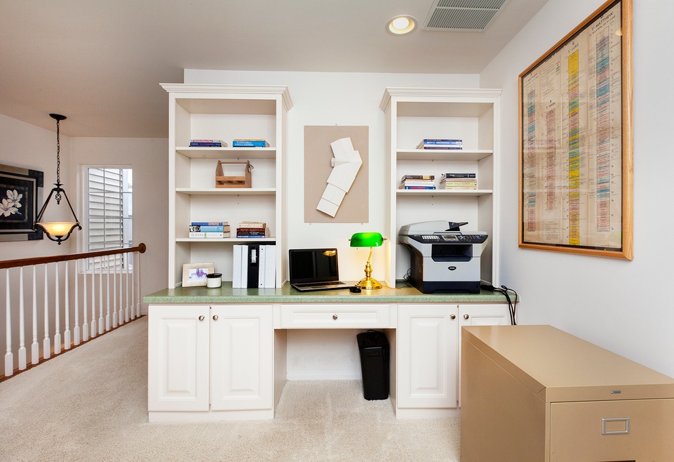 743 S Jade Ln, Round Lake, IL 60073 - photo 1