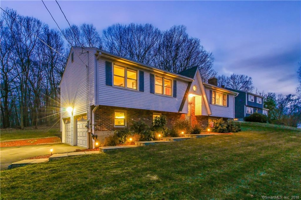 9 Pheasant Dr, Seymour, CT 06483 - photo 1