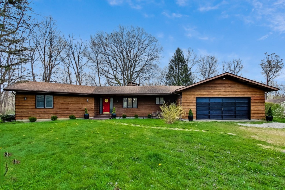 16125 Walnut Ct, Three Oaks, MI 49128 - photo 1