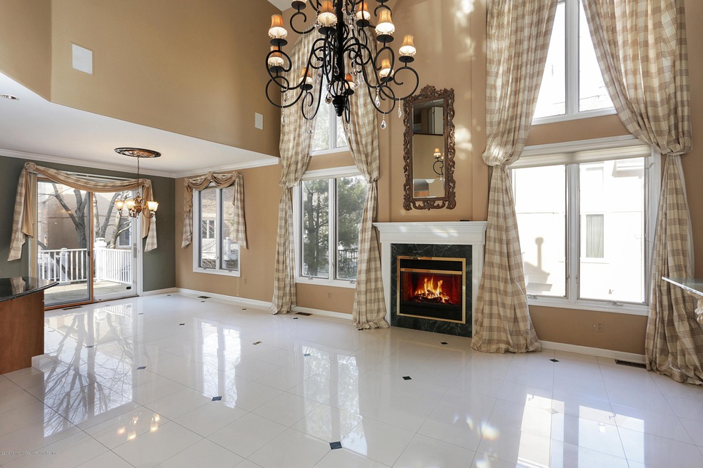 188 Escondido Ct unit 188, Holmdel, NJ 07733 - photo 1