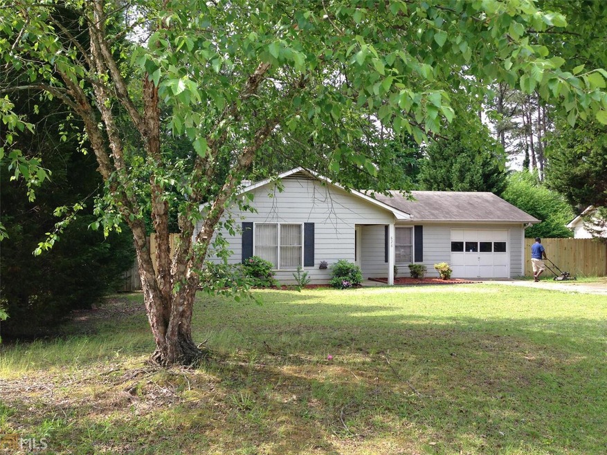 828 Bartow Ct, Riverdale, GA 30274 - photo 1