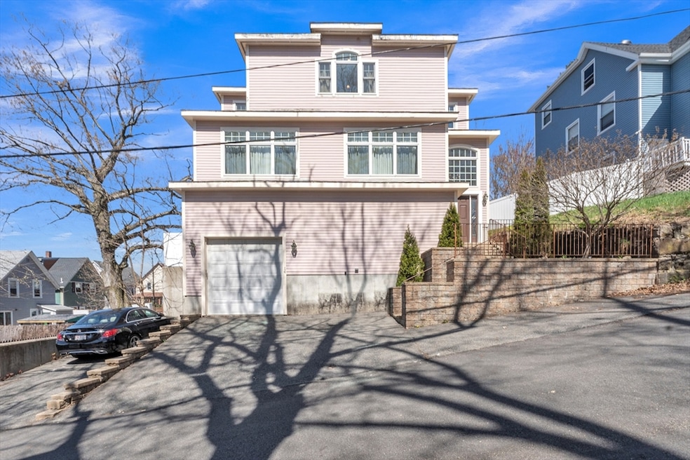 Sold $742,500 • Co-Listing Agent