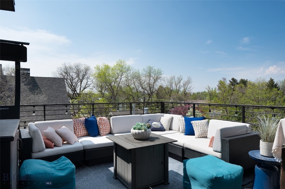 Rooftop Deck with Pano Views