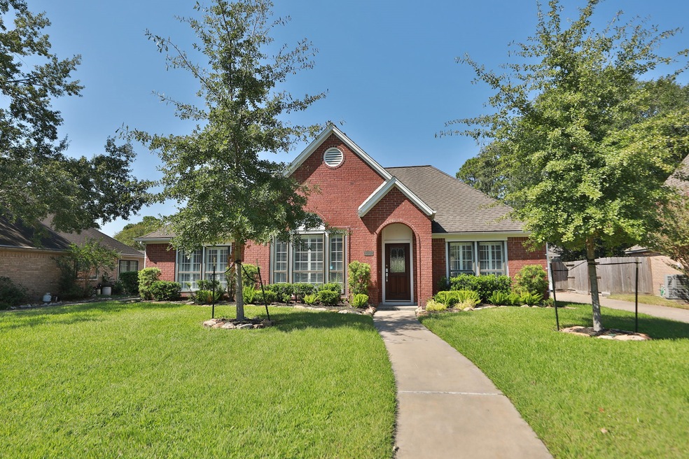 16107 Ridge Park Dr, Houston, TX 77095 - photo 1