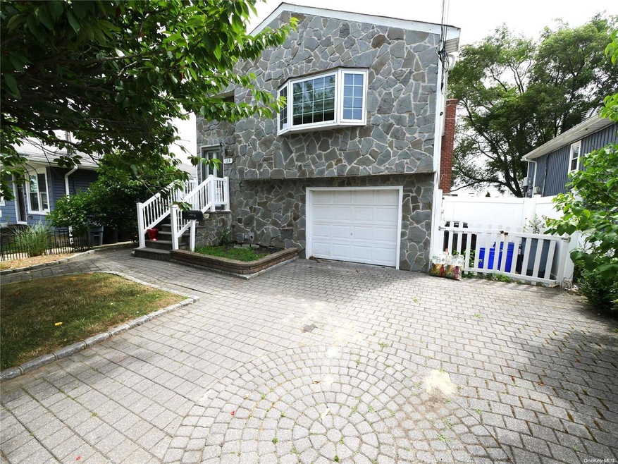 Sold $579,000 • Co-Listing Agent