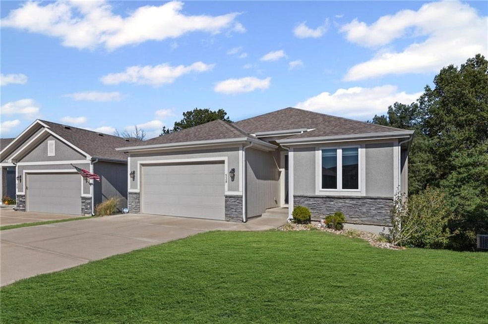 Pending $425,000 • Co-Listing Agent