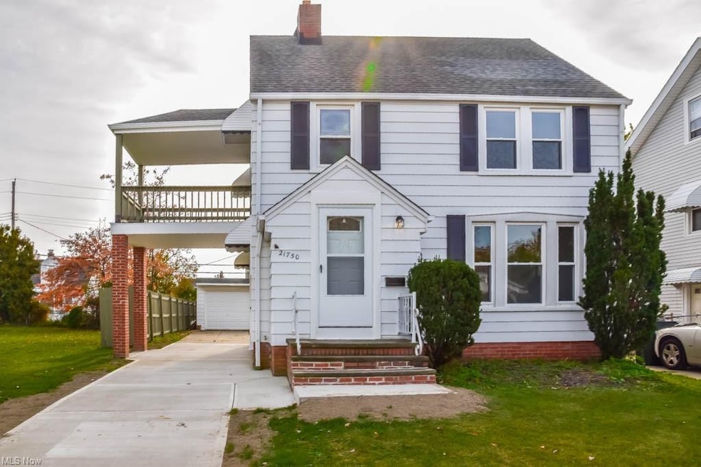 Welcome home to your VIOLATION FREE possible 4 bed