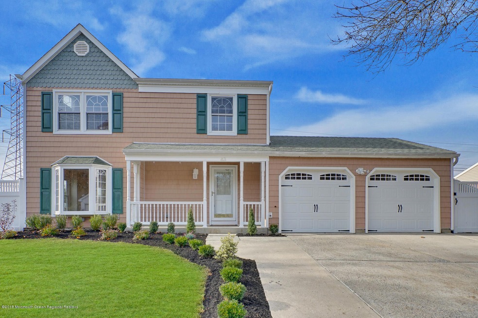 43 Concord Cir Howell NJ 07731-large-002