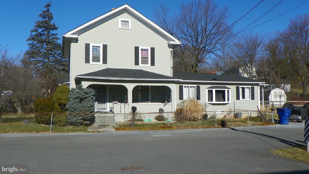 1217 N Royal Ave, Front Royal, VA 22630 - photo 1