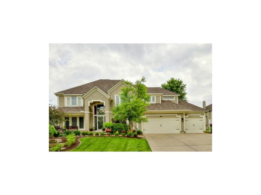 2 Story, 5 Bedroom home with beautiful upgraded la